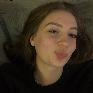 meet me, kayla! ur next fav posher <3